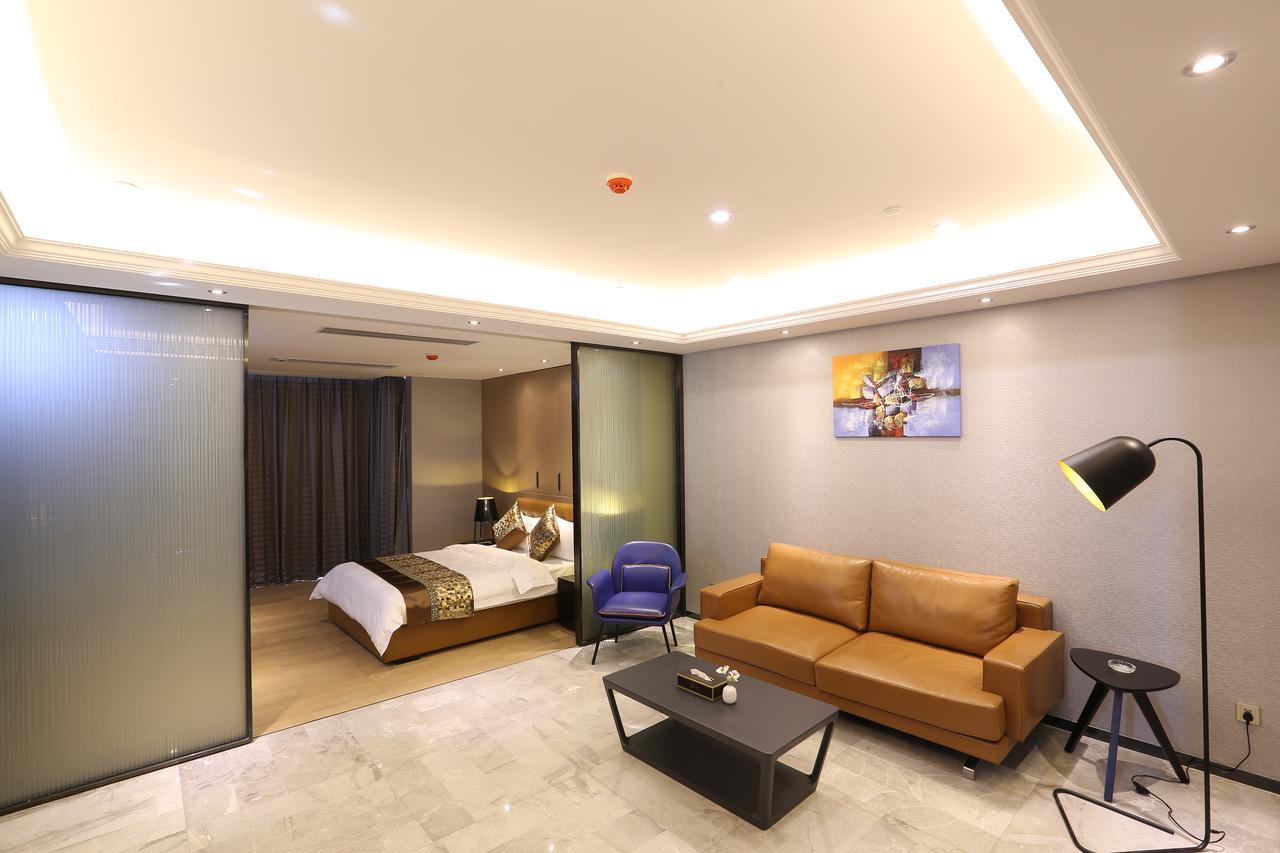 Aoyou International Apartment Hotel A Mall Brunch Guangzhou Exterior photo
